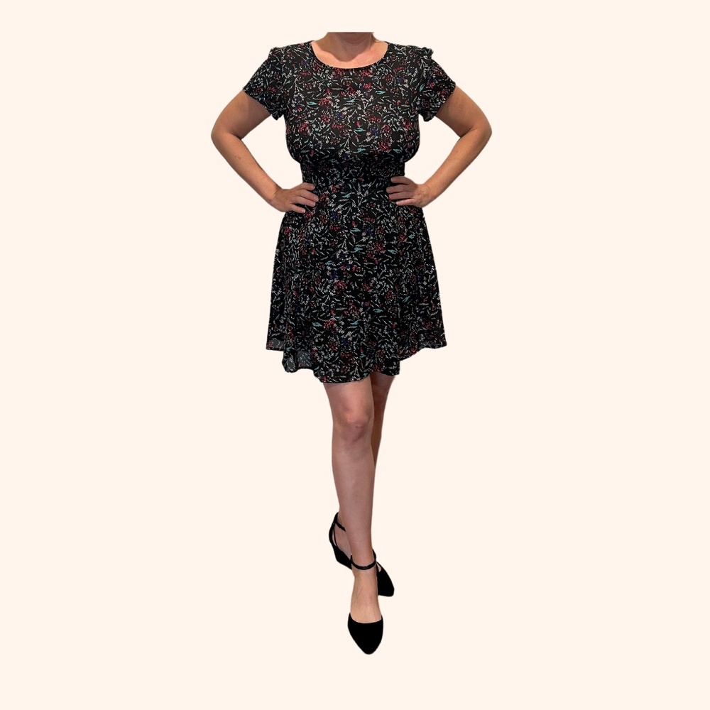 Ditsy Pattern Dress with Open Back